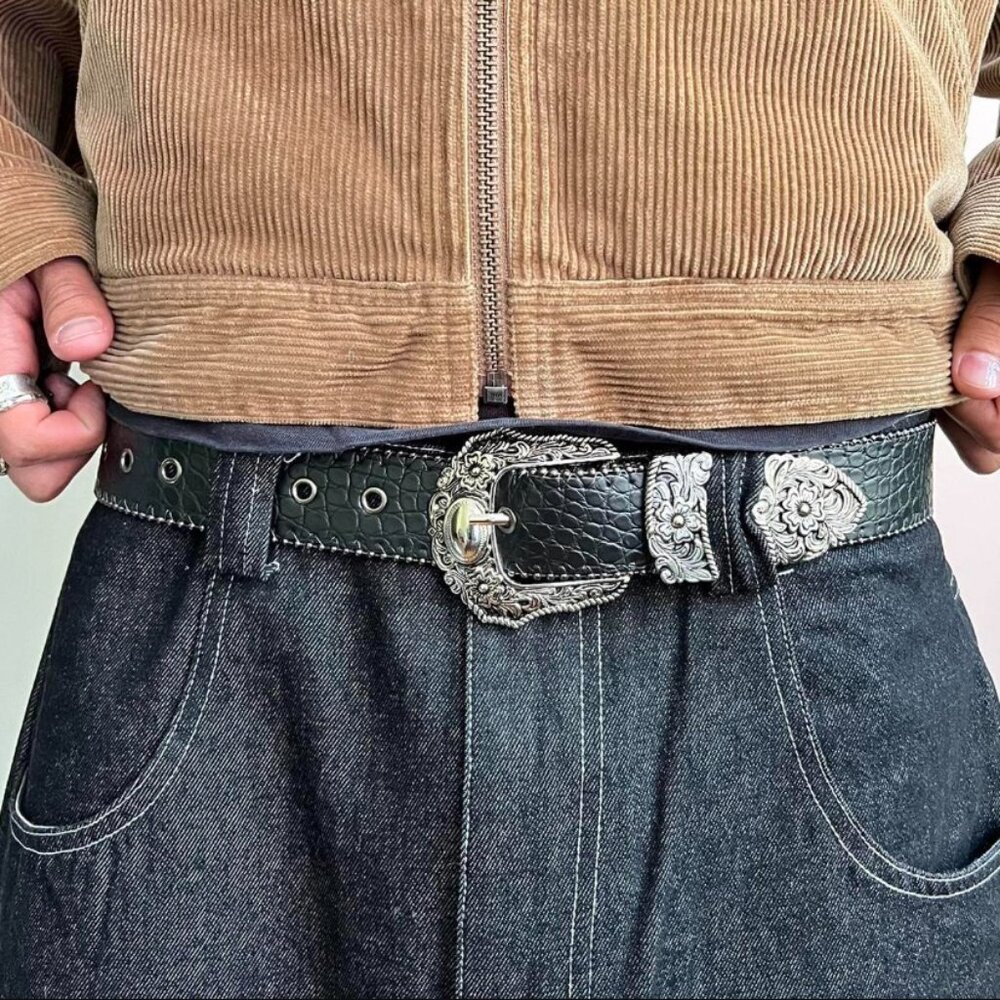 vintage style american western silver chrome snakeskin boho belt